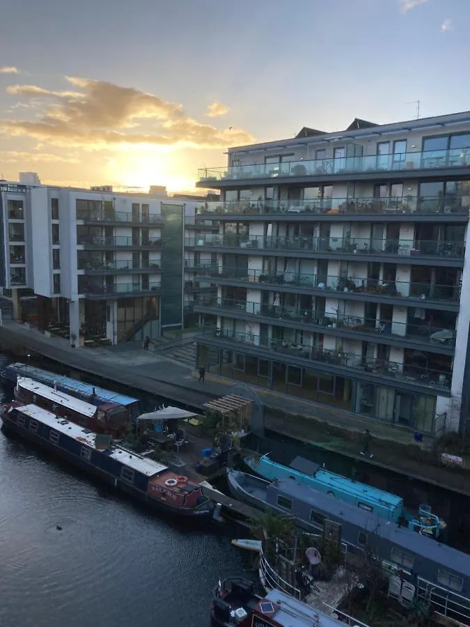 Loft In Haggerston Apartment London