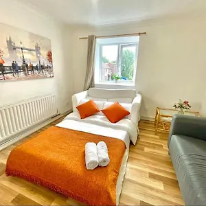 Privite 2 Bedrooms Flat Canada Water Apartment